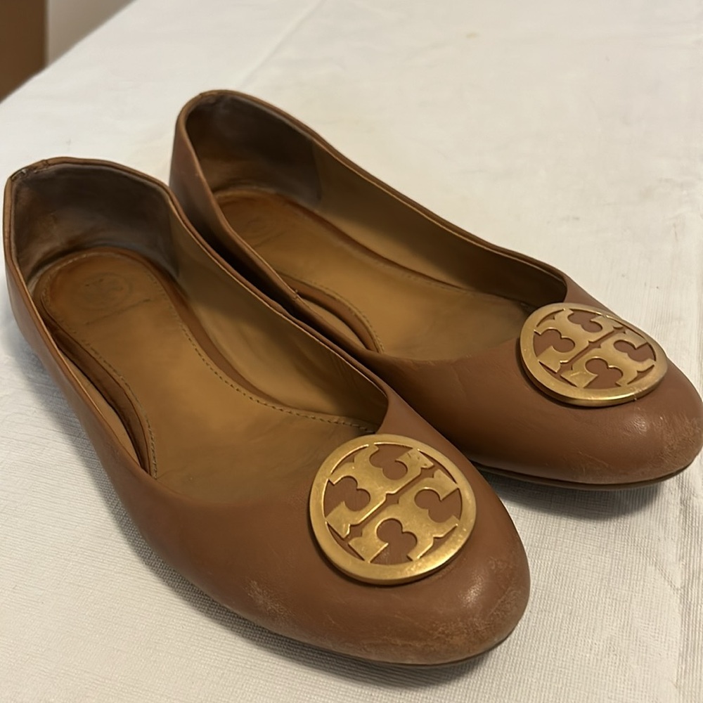 Tory Burch Benton ballet flats..
